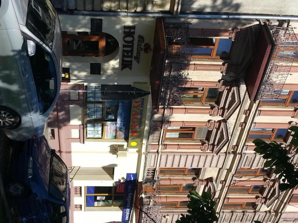 Bed & Breakfast Hotelik Parkowy *